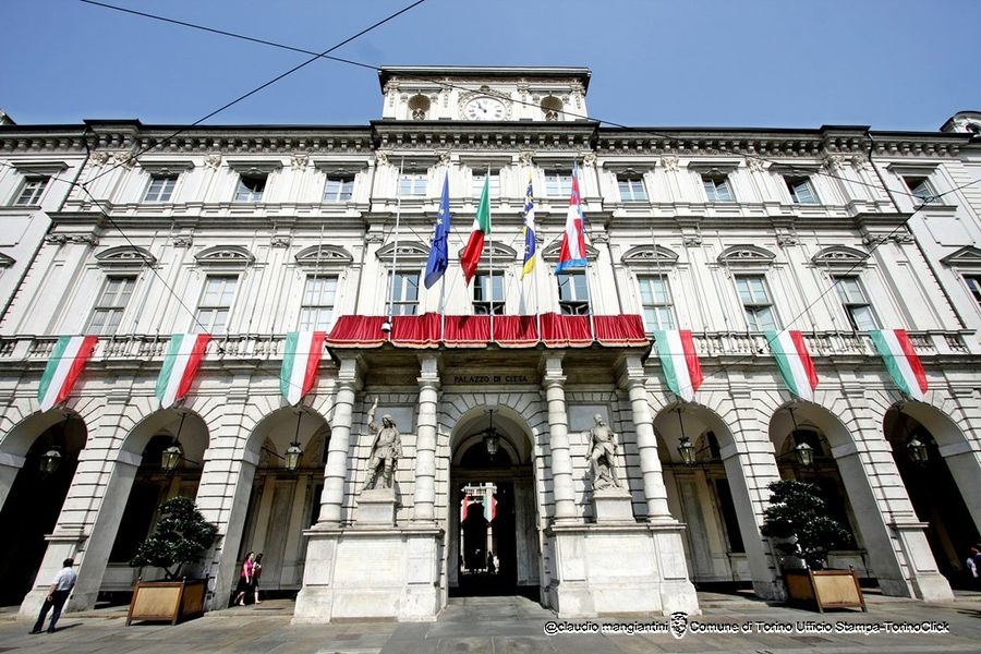 Forza Italia dopo l'annuncio del piano anti-evasione del sindaco Lo Russo: «bene la lotta all'evasione ma la pressione fiscale va abbassata»