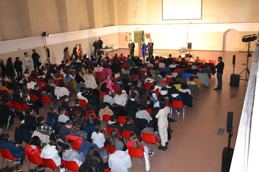 Natale con i Carabinieri, una giornata di cultura della legalità Natale con i Carabinieri, una giornata di cultura della legalità