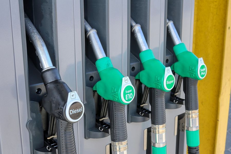 Rincari alla pompa, ormai gli aumenti sono superiori al rialzo del petrolio