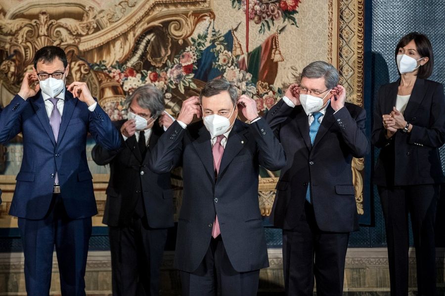 “Tutto va bene, madama la marchesa”? La verità dei conti pubblici non è nelle parole ma nei numeri. Di Carlo Manacorda* “Tutto va bene, madama la marchesa”? La verità dei conti pubblici non è nelle parole ma nei numeri. Di Carlo Manacorda*