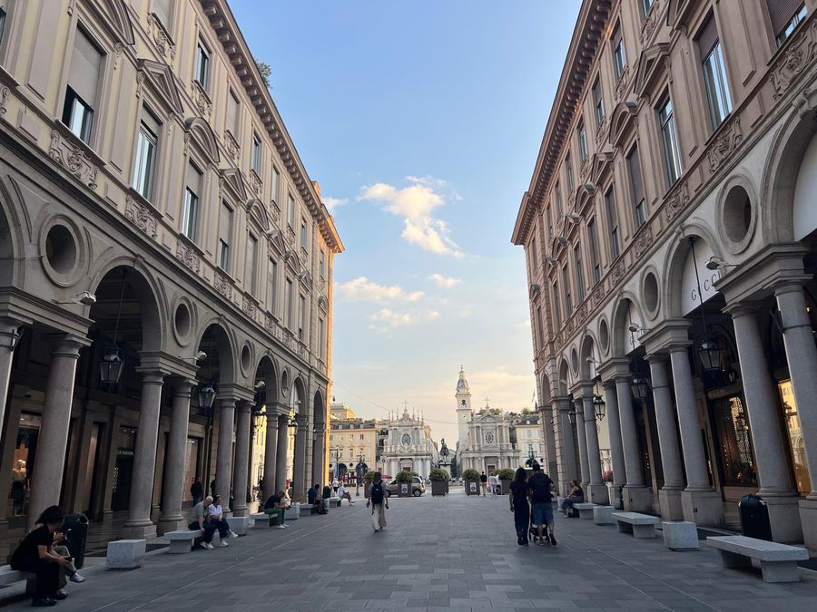 Commercio bene comune, parte la raccolta firme per istituire le Zone Economiche di Prossimità (ZesPro) per salvare negozi e mercati Commercio bene comune, parte la raccolta firme per istituire le Zone Economiche di Prossimità (ZesPro) per salvare negozi e mercati