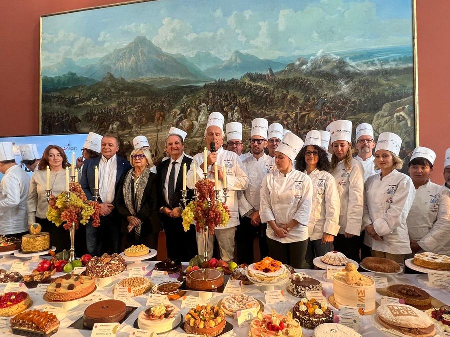 DOLCISSIMArte 2024, la felicità ha il sapore di un pasticcino. Piemontese, ovviamente DOLCISSIMArte 2024, la felicità ha il sapore di un pasticcino. Piemontese, ovviamente