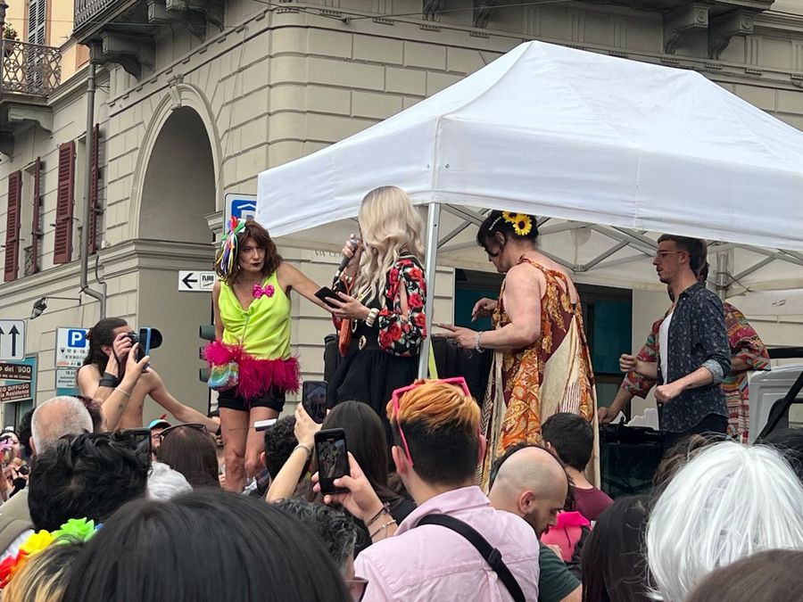 Pride Torino, Boni (radicali): “Luxuria su bandiera Israele mente sapendo di mentire” Pride Torino, Boni (radicali): “Luxuria su bandiera Israele mente sapendo di mentire”