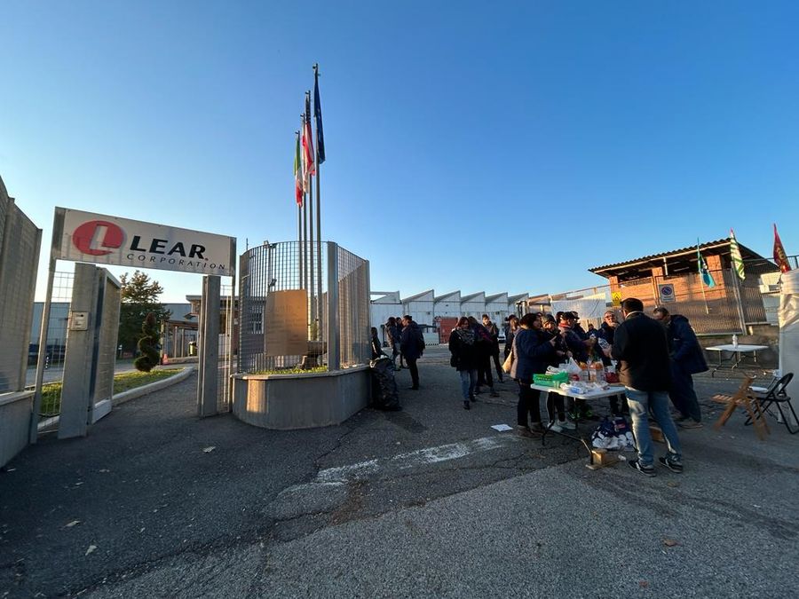 “A questa crisi ne seguiranno molte altre”: la Regione solidale con i lavoratori Lear