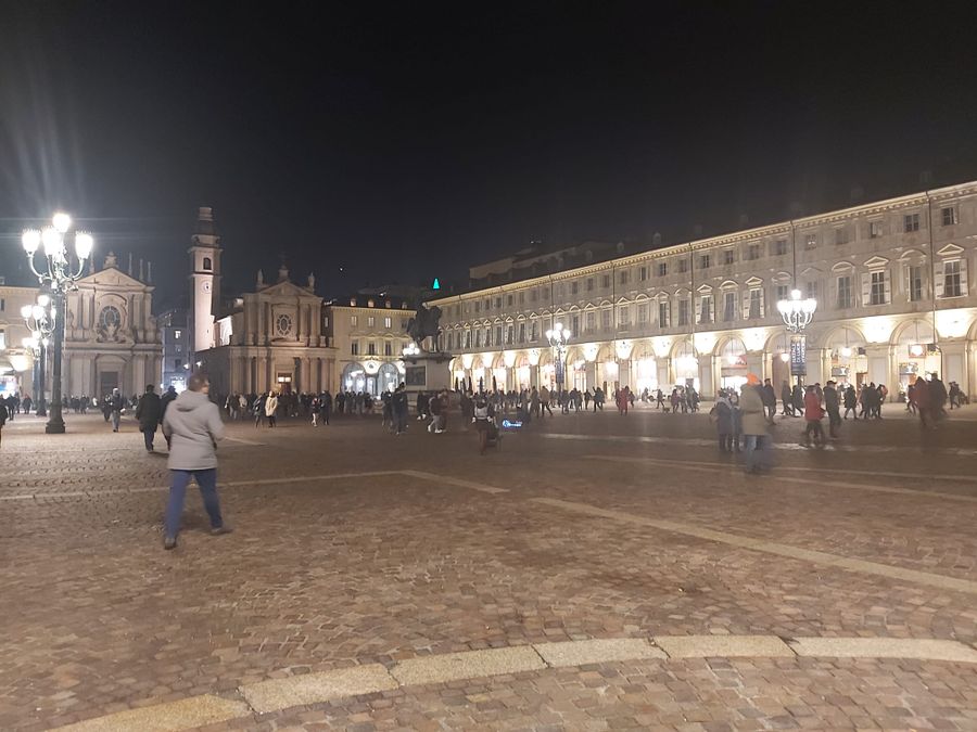 Natale, Confesercenti: sprint degli acquisti, c’è voglia di festeggiare e di normalità