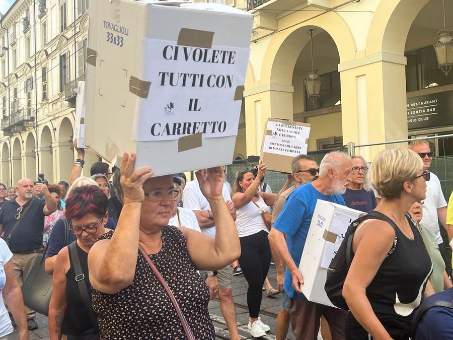 “Verosimilmente” non ci sarà il blocco degli Euro5 in Piemonte: Ascom soddisfatta, Confesercenti con riserva, Goia pronti a invadere le piazze