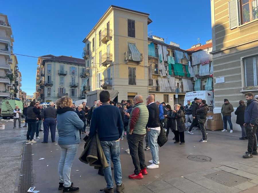 Torino, piazza Foroni: lasciate ogni speranza voi che entrate?