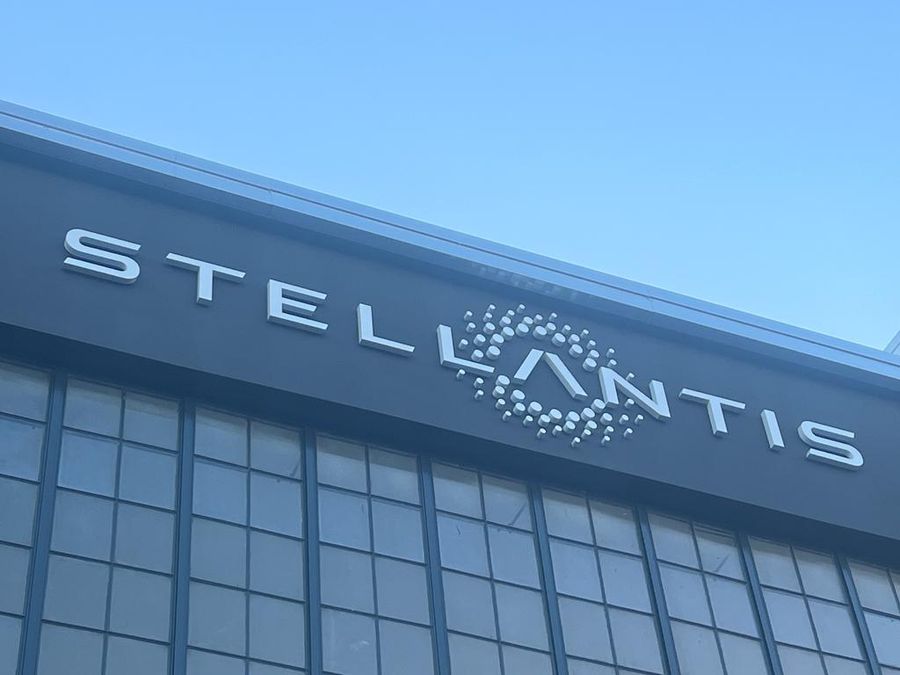 Pomigliano e veicoli industriali trainano Stellantis Italia, male il polo produttivo di Torino