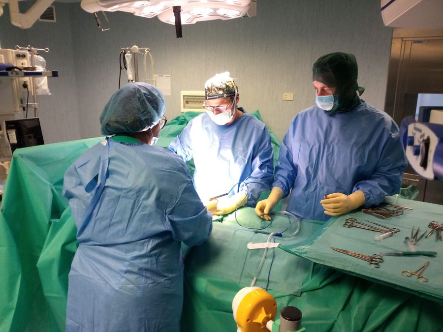 A Rivoli l'asportazione di un tumore renale di quattro chili grazie alla sinergia fra reparti