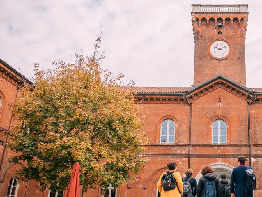 Cgil denuncia: «Alla Scuola Holden risanamento e riorganizzazione si fanno sulle spalle delle lavoratrici e dei lavoratori»
