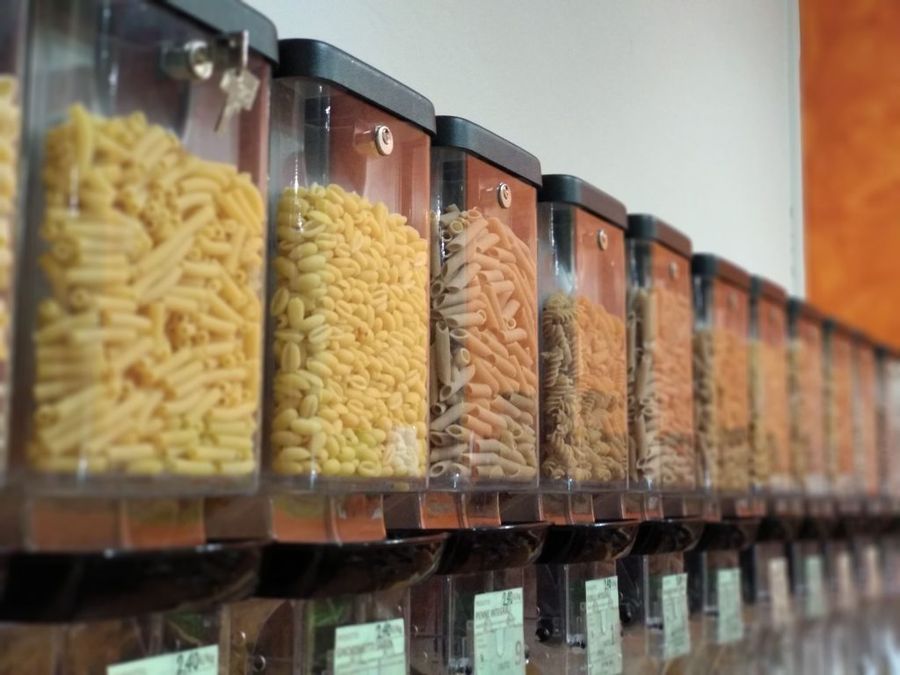 Vendita di prodotti alimentari sfusi o alla spina, senza controlli potrebbe avvenire come al tempo dei nonni. Di Carlo Manacorda* Vendita di prodotti alimentari sfusi o alla spina, senza controlli potrebbe avvenire come al tempo dei nonni. Di Carlo Manacorda*