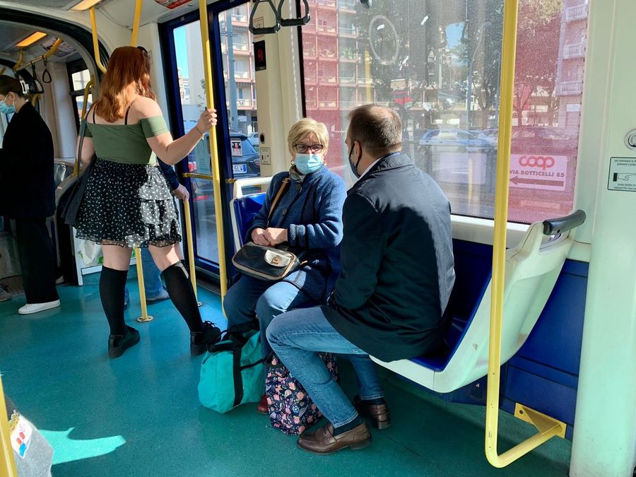 Lo Russo da Mirafiori alla Falchera in viaggio sul 4: “Necessari mezzi pubblici più frequenti, più puliti e più sicuri”
