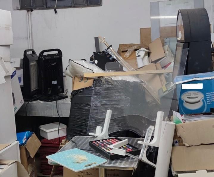 Sporco e senza documenti: chiuso centro estetico a Torino