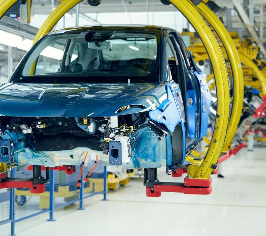 Il Parlamento UE ha deciso: dal 2035 stop alle auto diesel e benzina