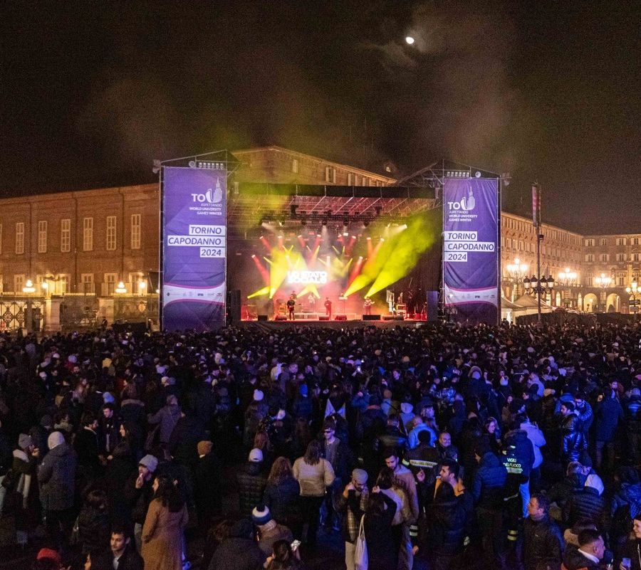 Giachino: &quot;Il Concerto di Capodanno pagato dal Comune onora i No Tav nella Piazza SITAV?&quot;