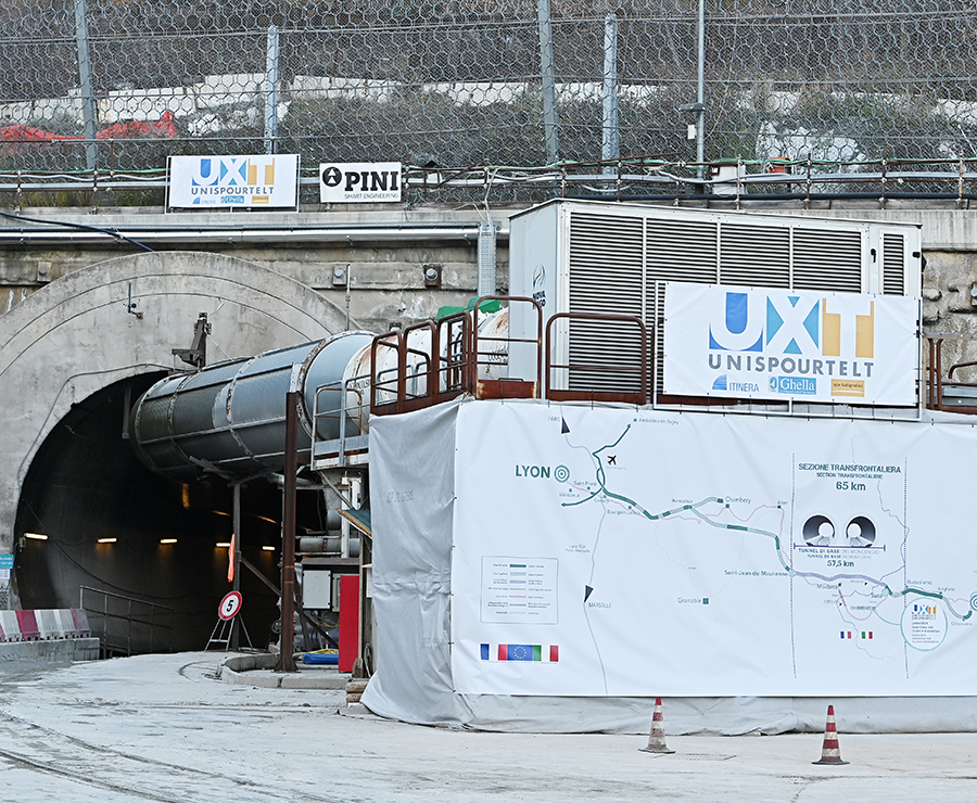 Torino-Lione: sold out di visitatori, in 800 da Francia e Italia per il cantiere di Modane