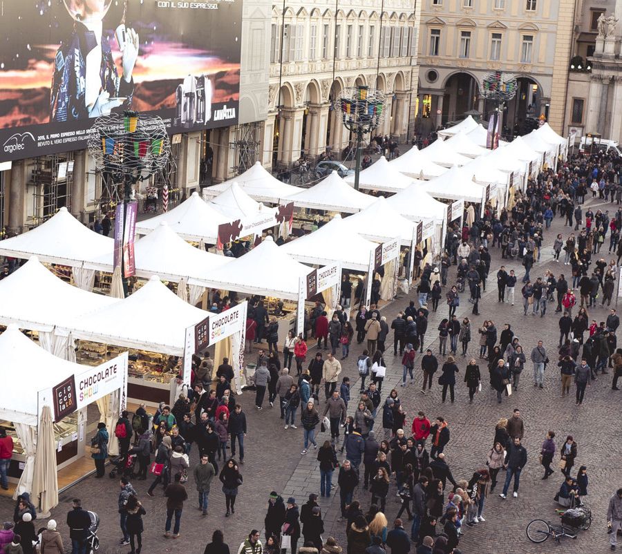 Per il ponte di Ognissanti Torino invasa dai turisti. Confesercenti: “Superate le più rosee previsioni”
