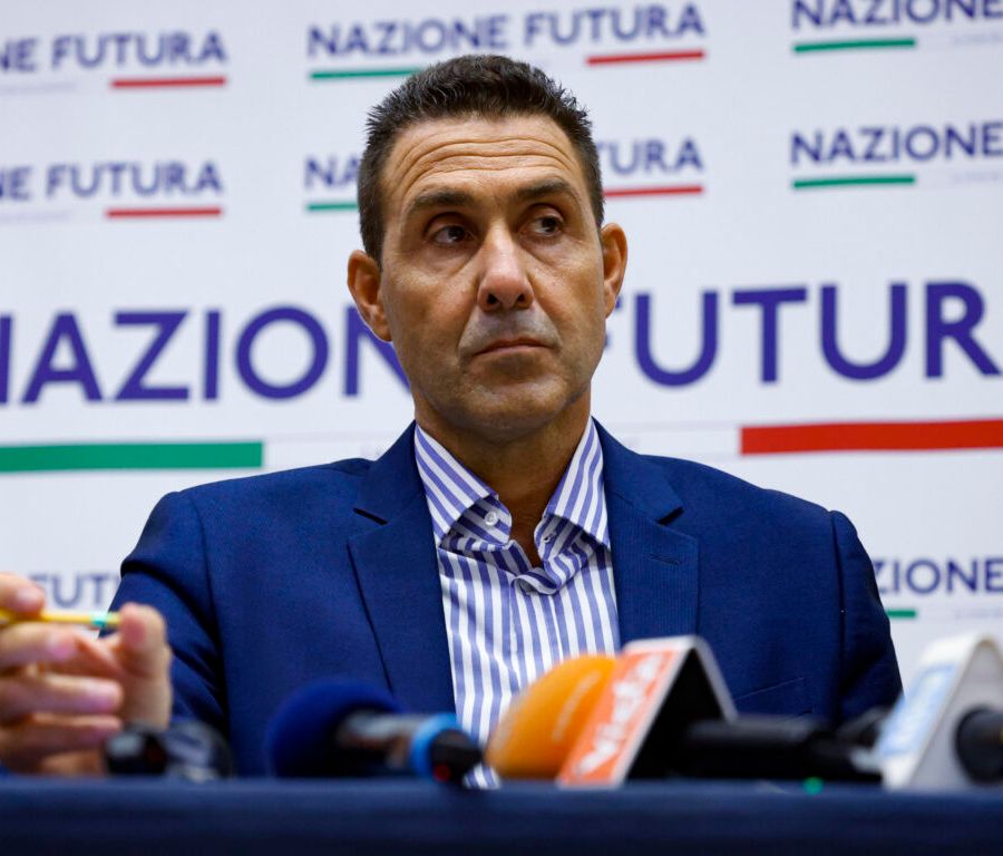 Vannacci a Torino: si è chiusa una porta ma si apre il portone del centro Studi San Carlo