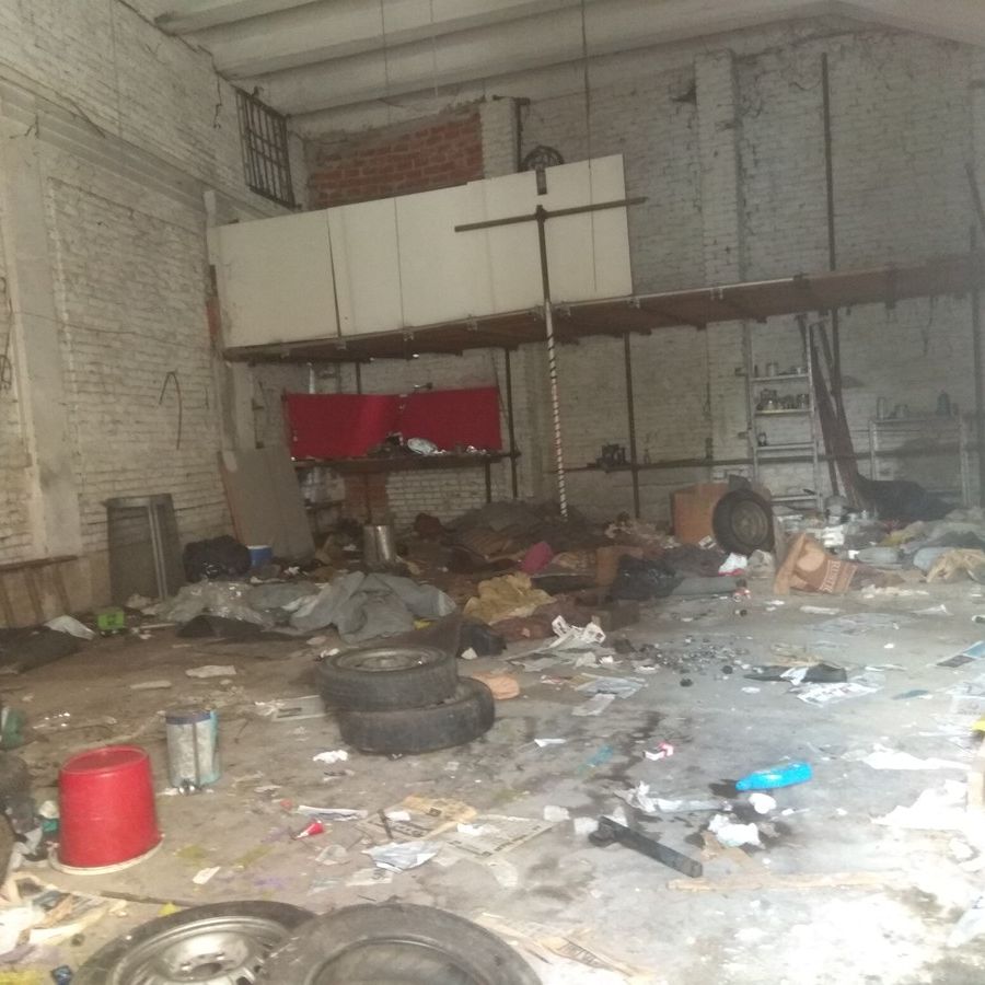 A Torino c'è la &quot;stanza del buco&quot;. Di, inspiegabilmente, libero accesso.