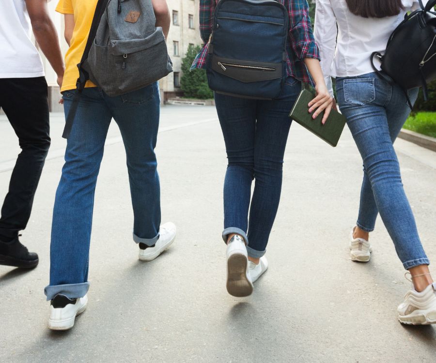 Adolescenti sempre più fragili, in Piemonte arriva il “Servizio di psicologia scolastica” contro autolesionismo, bullismo e dipendenze