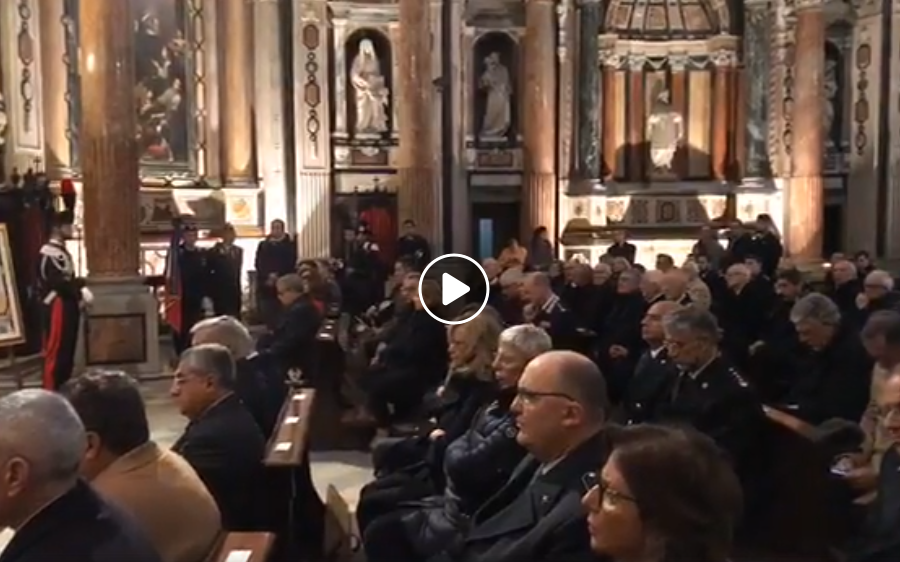 Messa nella chiesa di San Lorenzo a Torino per la Virgo Fidelis, patrona dei carabinieri