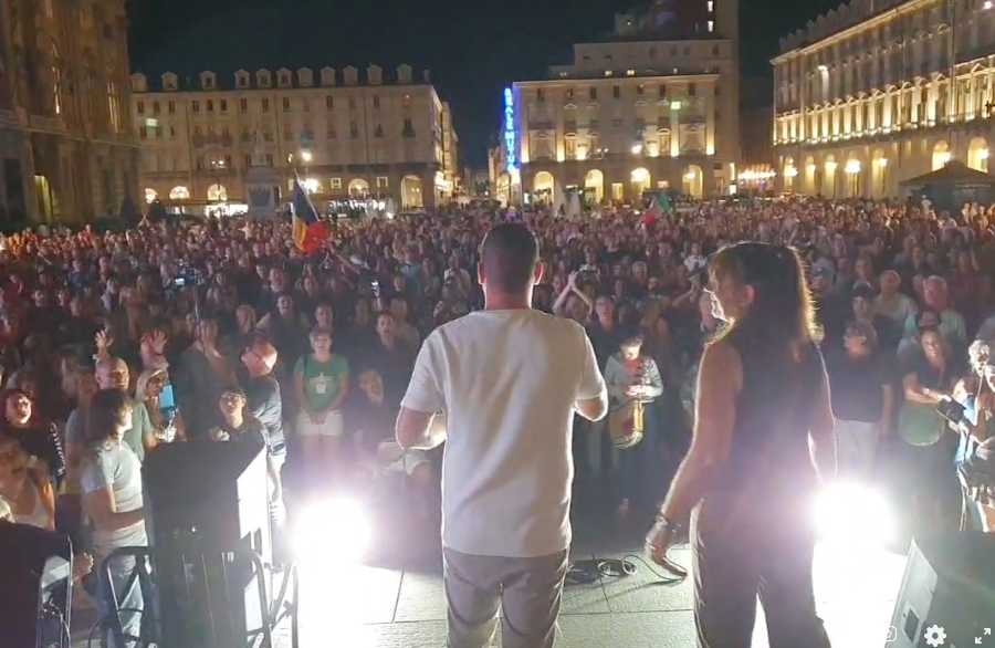 La &quot;Variante Torinese&quot; in piazza Castello a Torino