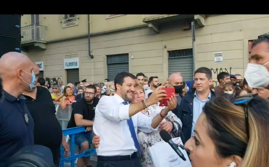 Salvini a Torino: &quot;La Lega è con le periferie&quot;