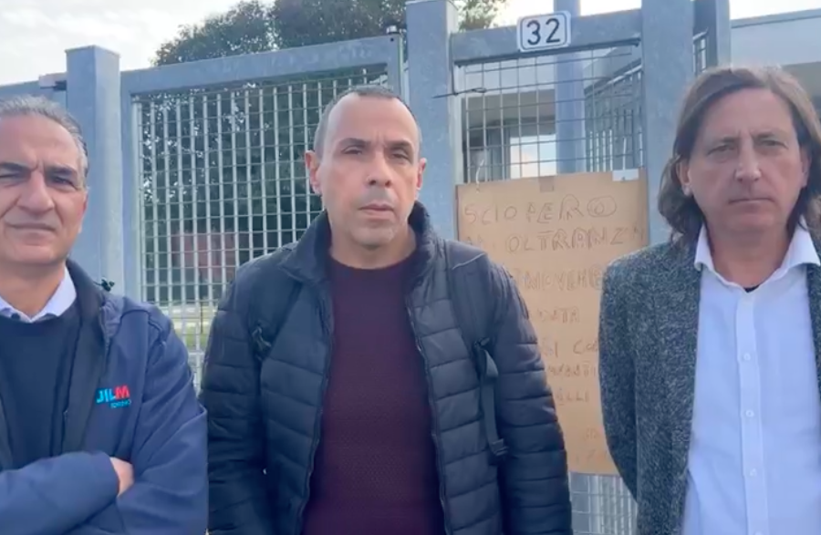 Lear di Grugliasco, presidio permanente per evitare 300 licenziamenti [video]