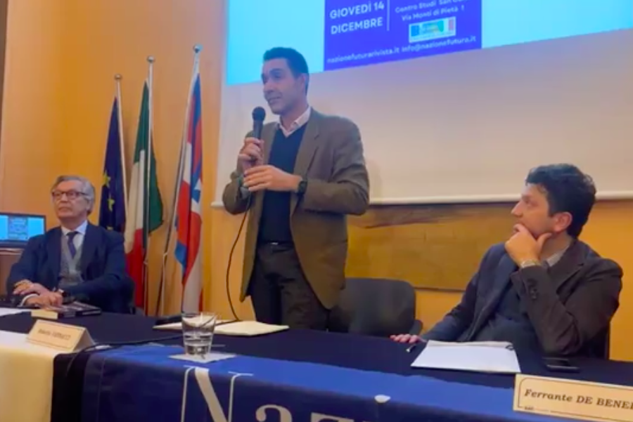 A Torino il generale Vannacci con &quot;Il mondo al contraio&quot; [video]