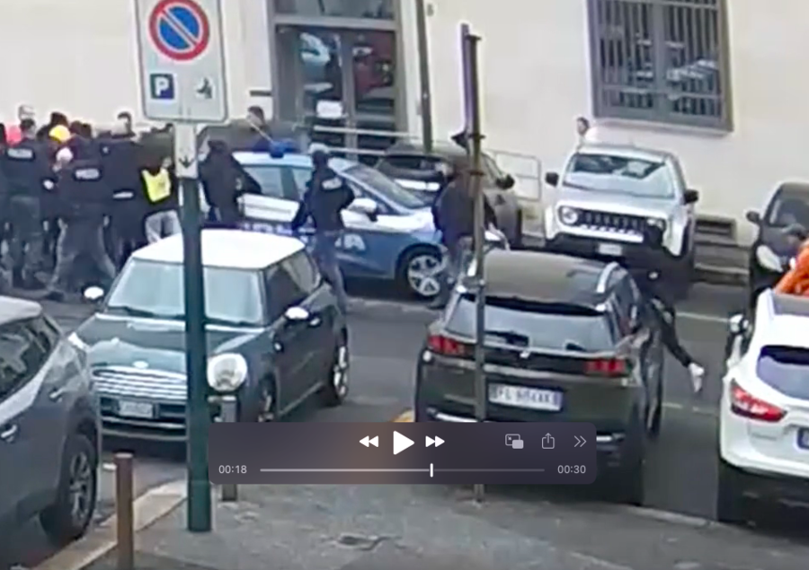 Assalto alla volante della Polizia a Torino: 12 misure cautelari