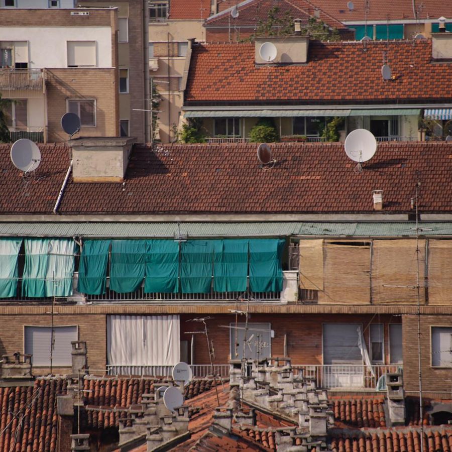 Alti livelli di ozono nell'aria: evitare attività all'aperto e mangiare frutta e verdura