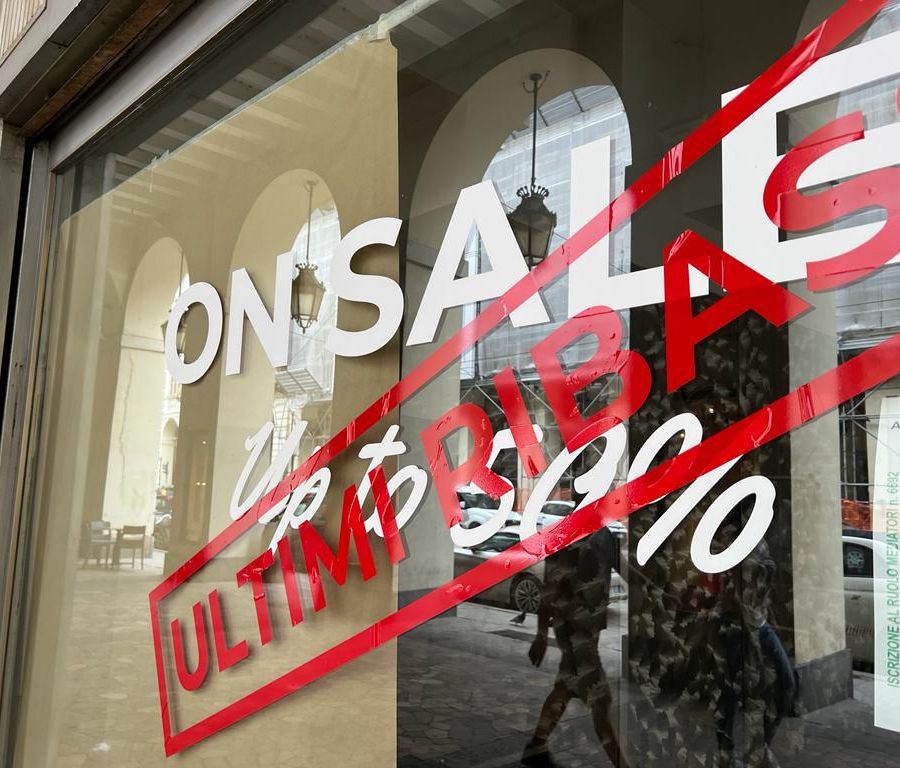 Estate 2022: i piemontesi spendono 70 milioni in meno dello scorso anno. Soldi su bollette e carburanti