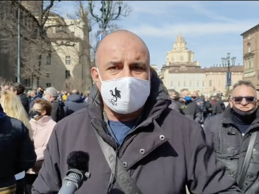 Manifestazione del Goia Sindacato ambulanti in piazza Castello a Torino