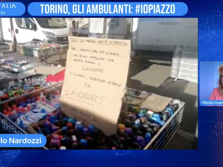 Torino, gli ambulanti: #iopiazzo