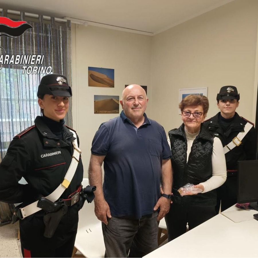 Operazione &quot;Mida&quot;, i carabinieri recuperano e restituiscono oro e preziosi