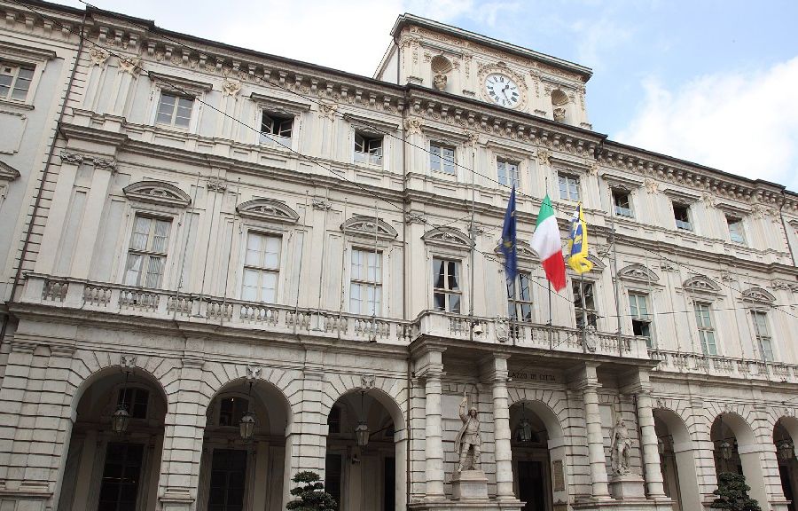 La cittadinanza italiana si paga, a Torino scatta il contributo amministrativo