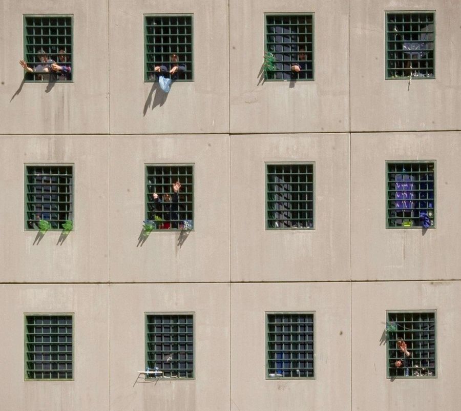 Torino, aggressione contro agente del carcere, Sappe: “Poliziotti penitenziari lasciati soli e allo sbaraglio: si dimettano i vertici dell'amministrazione penitenziaria”