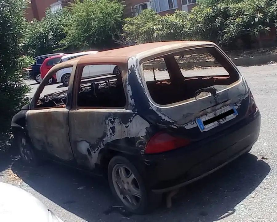 Case popolari, via i mezzi abbandonati. Assessore Caucino: “Illegalità zero”