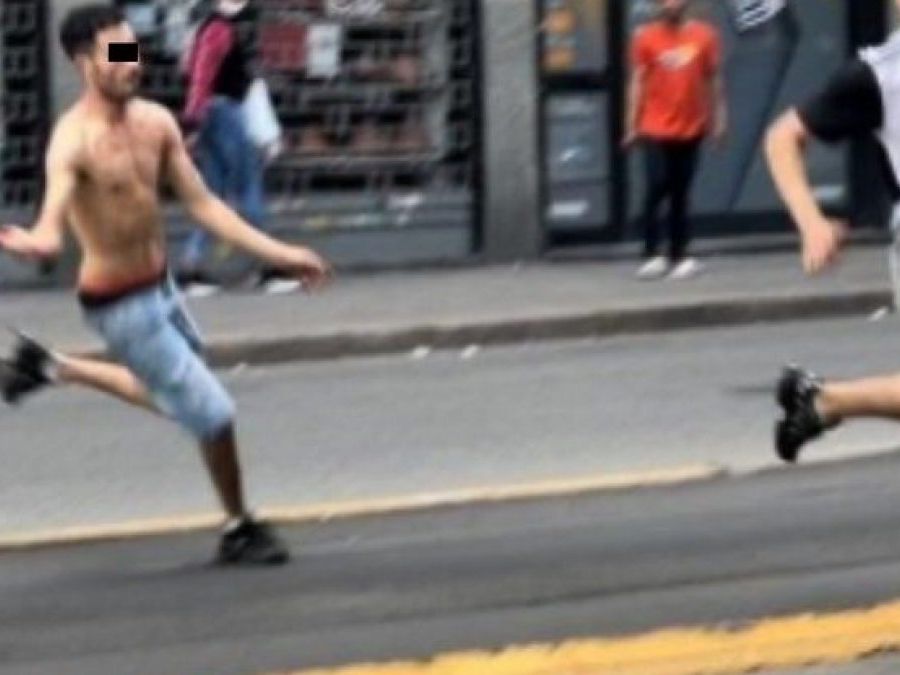 La questione del machete e le lacrimucce