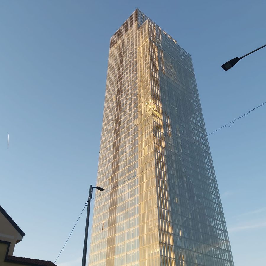 Grattacielo della Regione Piemonte, meglio tardi che mai, ma si dica il costo reale e complessivo. Di Carlo Manacorda*