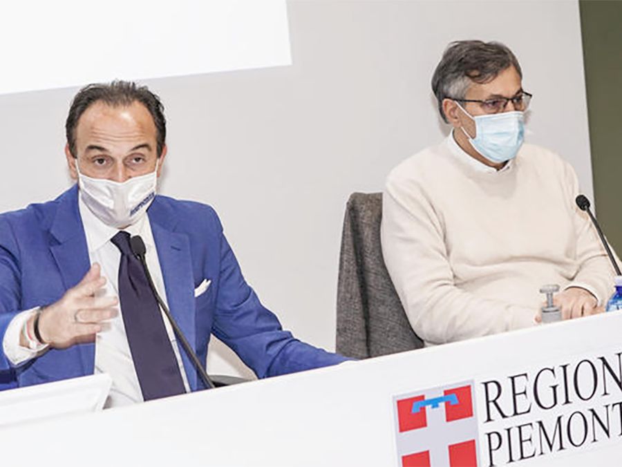 Il Piemonte resta arancione ma i dati del contagio e delle terapie intensive migliorano, Cirio: “Gli indecisi si vaccinino”
