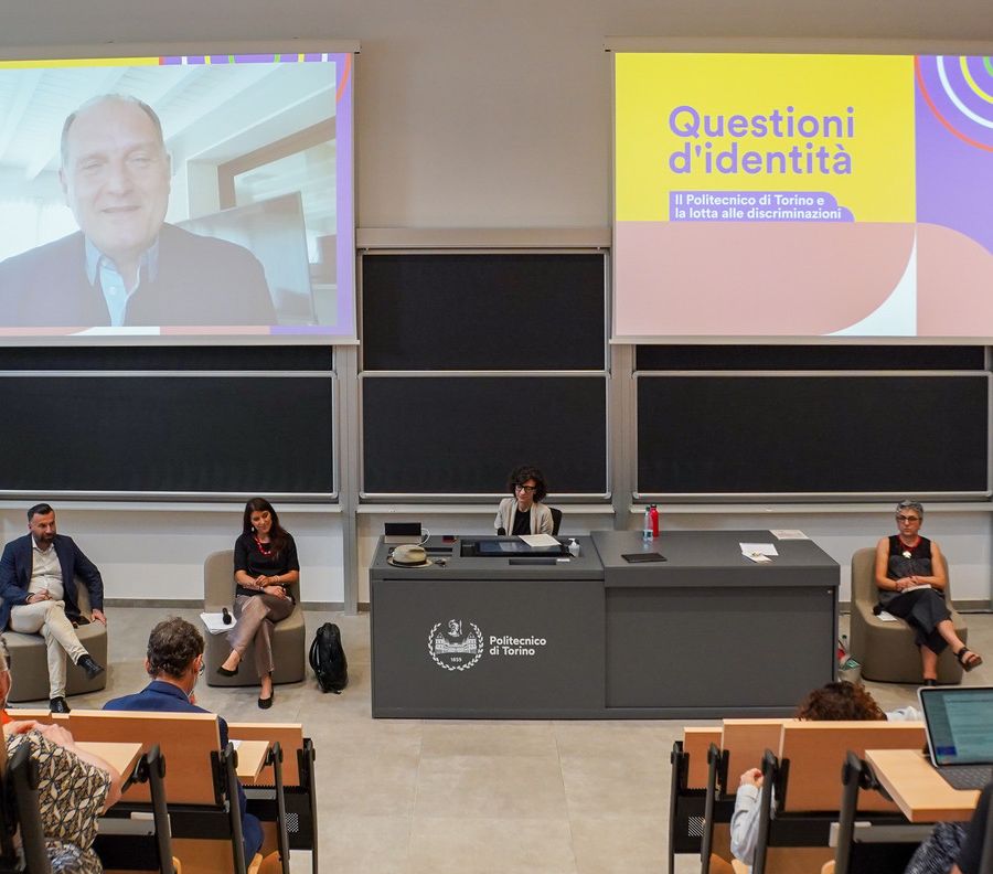Al Poli di Torino si parla di omofobia, transfobia e contrasto a discriminazioni con l'on. Zan