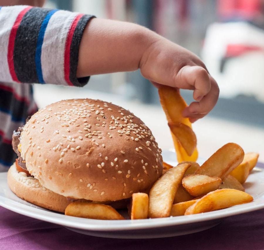 Coldiretti Piemonte-Oms: &quot;Italia maglia nera in Ue con 42% dei bambini obesi”