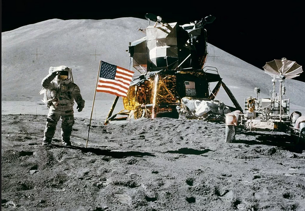 Da Armstrong che atterra sulla Luna a Rackete che sbarca a Lampedusa