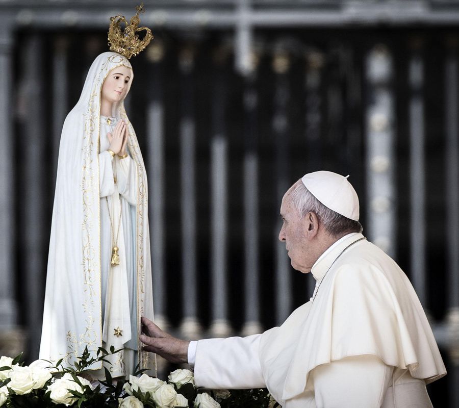 Papa Francesco consacra Russia e Ucraina alla Madonna