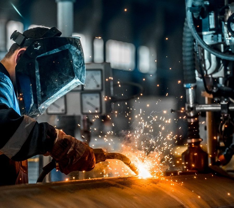 Pmi, indicatori inferiori al semestre precedente: ripresina di fine anno ma bisogna stare in guardia