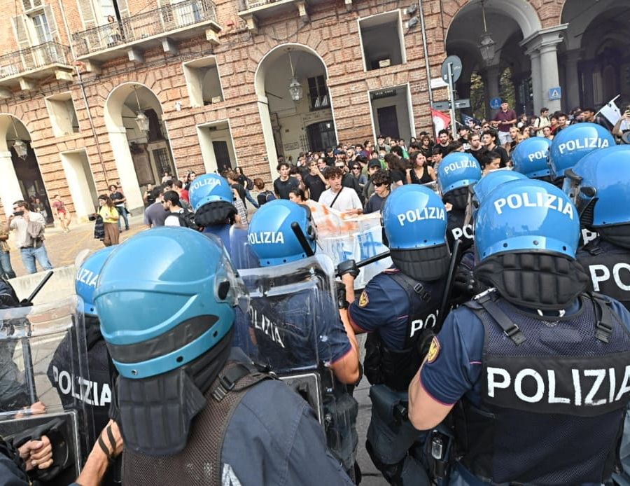 “Manifestare è un diritto ma le forze dell'ordine hanno il dovere di intervenire se i limiti vengono superati”