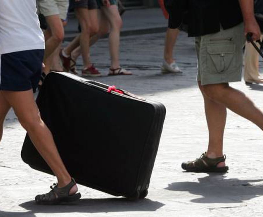 La Regione vara regole più rigide per l'ingresso o rientro in Piemonte dall'estero
