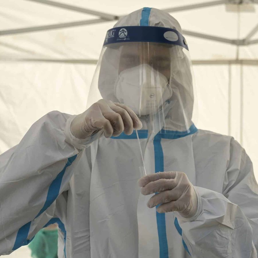 Allarme variante Covid, i test diagnostici utilizzati in Piemonte sono in grado di identificare le varianti del virus