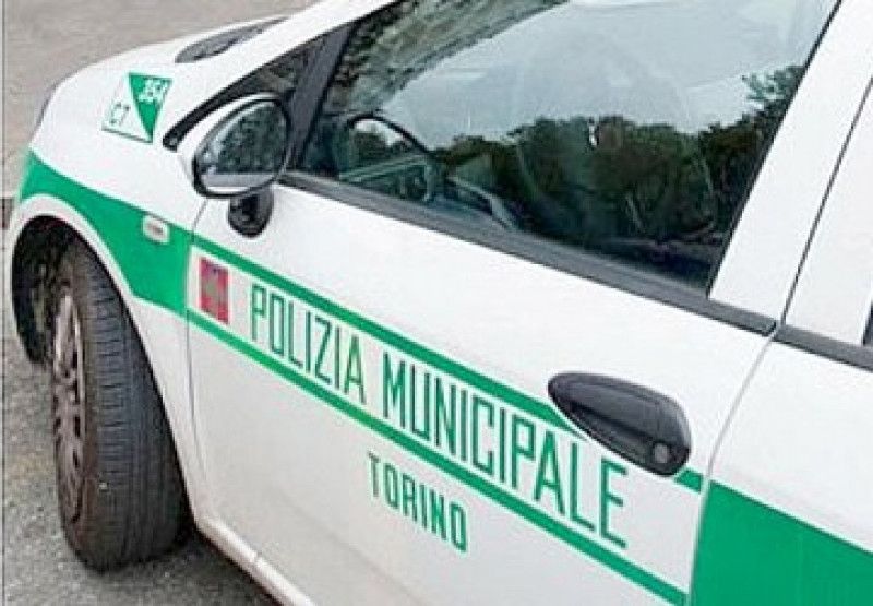 Torino, controlli stradali:  in un giorno 100 contravvenzioni in corso Vercelli
